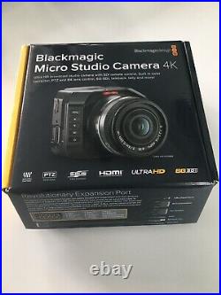Blackmagic Micro Studio Camera 4K + Blackmagic Design Video Assist Monitor (Set)