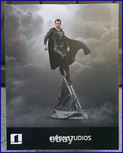 Justice League Superman Black Suit Art Scale 1/10 Statue by Iron Studios
