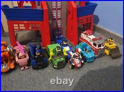 Paw Patrol Movie Ultimate City Transforming Lookout Tower + Vehicles + Figures